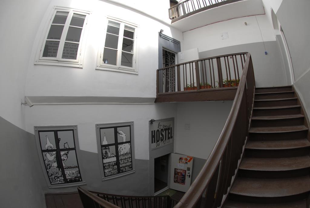 Hostel Rynek 7 Krakow Exterior photo